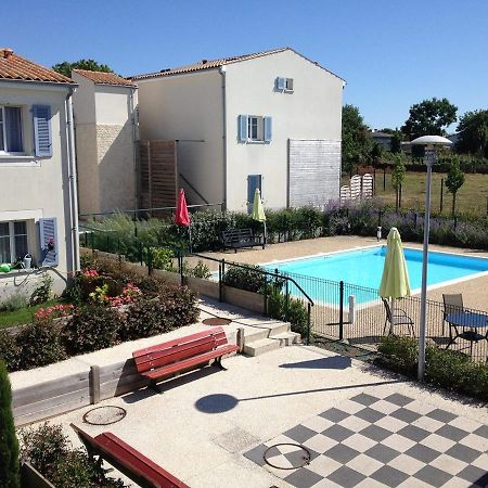 Residence Services Les Essentielles Sainte Soulle Exterior foto